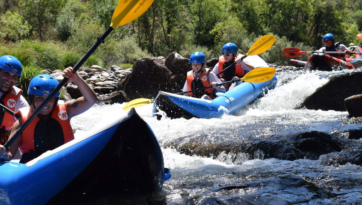 Rafting en canoa por el río Paiva + Tour en 4x4 por Aldeia da Paradinha
