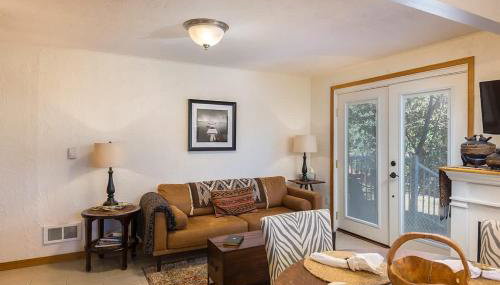 SQ Ramblin Rose 3 - Photo 2