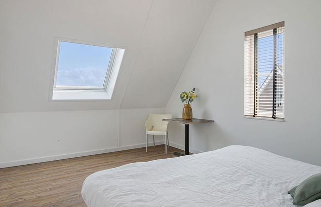 Tasteful Holiday Home in Middelburg With Garden - Photo 2