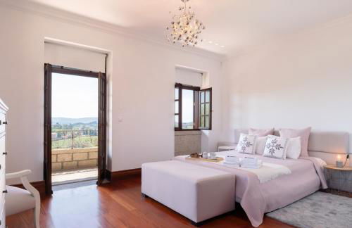 HostWise - Country Villa w/ Pool, Court & Views - Foto 19