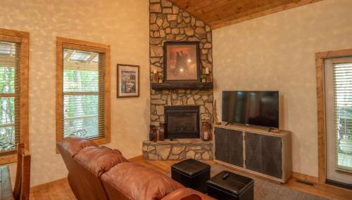 Updated 2 Bd Cabin, Hot Tub, Mins to New River & Parkway - Foto 2