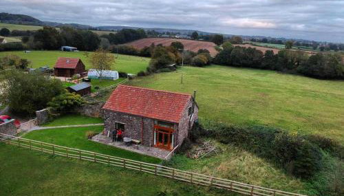 Edge Barn - Photo 3, Garden view