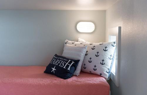 Nautibeach Views from Multiple Decks, Sleeps 14 - Foto 45