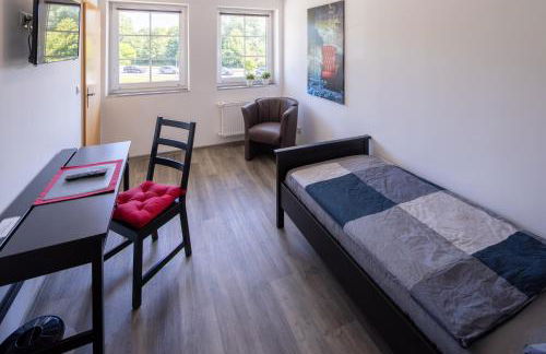 Gästehaus Olympia Wilhelmshaven - Moderne Einzelzimmer mit eigenem Bad für Monteure - Foto 5