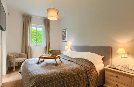 Beautiful Villa Village with tennis court in Tinj - Photo 27