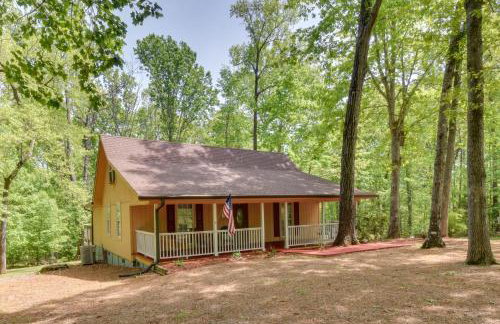 The Lake Place Cabin with Golf Cart and Free Kayaks! - Foto 27