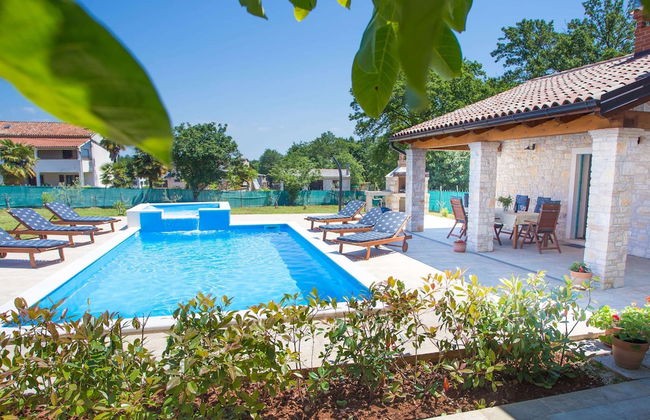 Villa in Medvidici With Pool Near Porec Beach - Foto 18