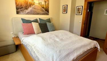 Top Wohnung in Stadtvilla mit Terrasse und Garten - Foto 2