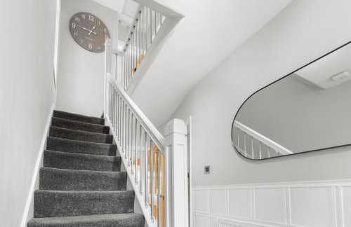 Peaceful 3-BR Home-Driveway, Sky-TV-Free WiFi - Foto 36