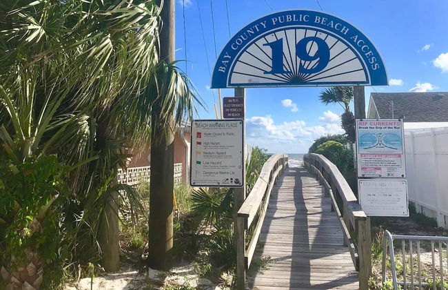 Surf Shack - Steps To The Beach, Lush Fenced Backyard 4 Bedroom Cottage - Foto 17