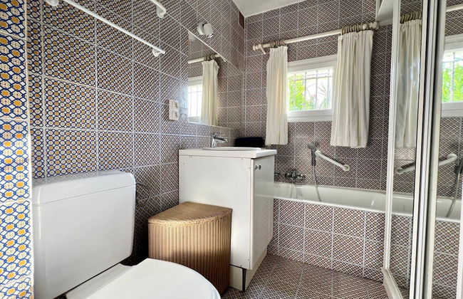 Lovely Holiday Apartment by the sea in Grimaud - Photo 12