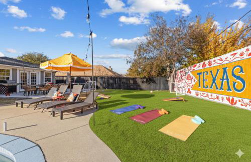 Texas Willow Ranch - Epic Luxury Retreat with Pool, Game room, Soccer, BBQ, Fire table - Foto 3