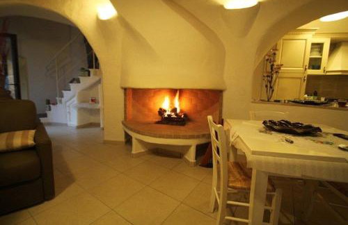 VILLA GILDA CON DEPANDACE PISCINA e GIARDINO - Photo 9
