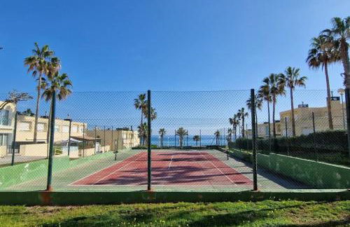 Seafront House,Sea Views,Pool and BBQ, Airport 10 mns - Photo 34