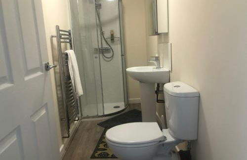 Entire guest suite with gated property - Foto 22