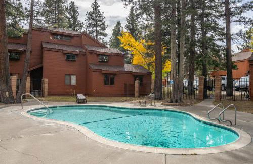 Updated 2 Bedroom and Loft 2 Full Bathroom Woodlands #51Just Steps to Shuttle Close to Golf Course - Foto 37