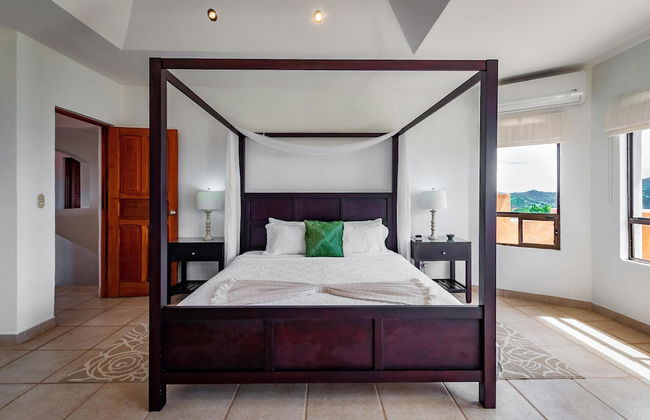 Ocean-view Villa Above Potrero Overlooking two Bays - Photo 3