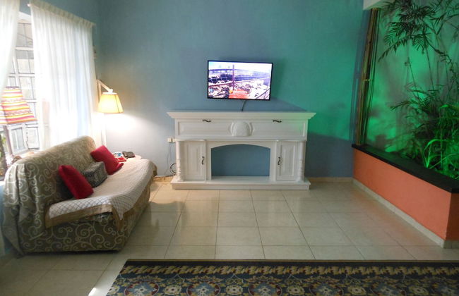 Majestic House - Photo 7