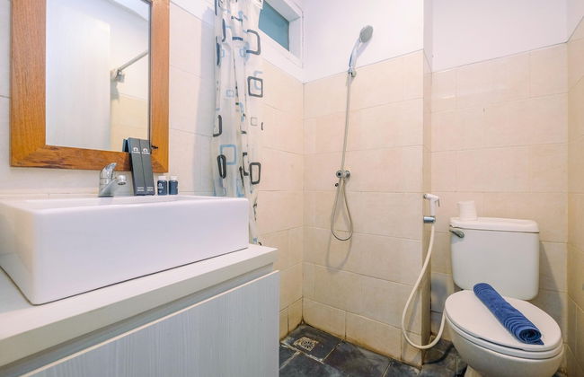 Modern Furnished @ 1BR Margonda Residence 1 Apartment - Photo 15