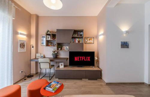 Attico Milano - 2min Metro - Elegante with AC - Foto 2