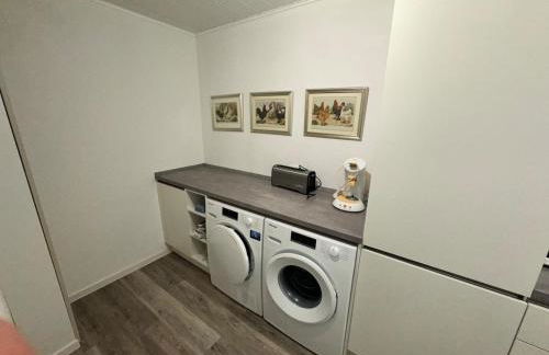 Schöne 2-Zi-Whg Küche Bad Terrasse Parken - Foto 31