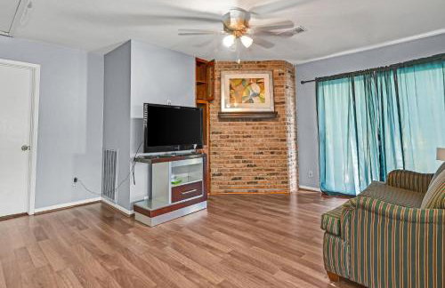 Home for summer with pool, pool table, outdoor kitchen,patio and balcony - Foto 33