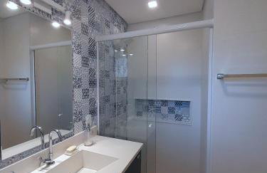 Studio Lagoa 301 - 200 metros da praia e passeios para ilhas - Foto 12