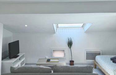 Studio Lumineux & Spacieux, Tout Neuf, Grand Lit - Foto 12