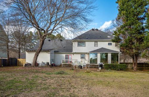 2 Story Home With Sunroom & Cozy Deck Close To KSU - Foto 31