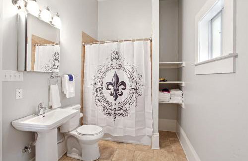 The Tchoup Shop - Photo 12