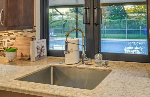 Family Beach Home With Home Theater & Heated Pool! - Foto 15