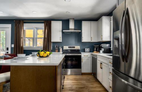 Keener Hollow Family Retreat Hot Tub Sauna Near Pigeon Forge - Photo 13