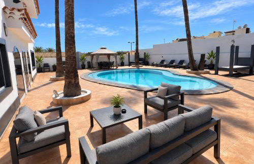 Large Villa in Maspalomas with Huge Private Pool, Jacuzzi & Gym - Foto 20