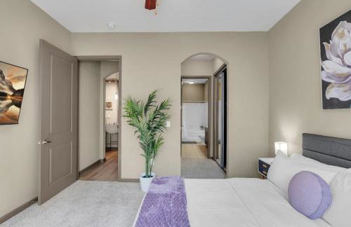 Chic 2BR- Pool,Gym,Pkng,Near BOK Ctr&Arts Dstrct - Photo 68