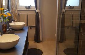 Gloria Ivana - Foto 13