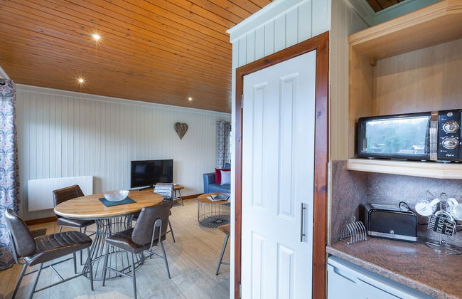 Birch 14 With Hot Tub, Newton Stewart - Photo 14