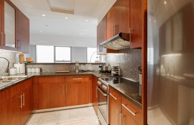 Fantastay Central Park Towers DIFC - Photo 4