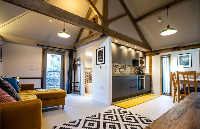 17th Century Cartshed Nestled In Welsh Countryside - Foto 1