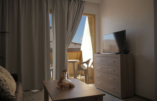 Apartamentos Pirámides - Photo 12