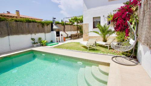 Beach house with private swimming pool * 5 min walk to the beach - Foto 3, Garden