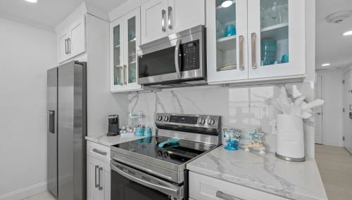 Welcome to Sea Forever Balcony with ocean views! - Foto 4, stove, dishwasher, pet friendly, toaster, minibar