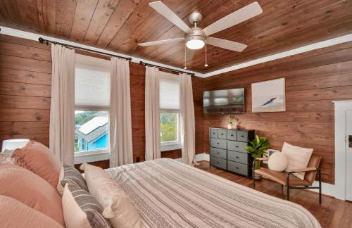 HGTV-Featured Beach Home- Walk to Beach- Sleeps 12 - Foto 11