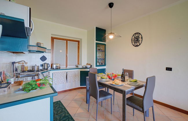 Amirovista-garden, Lake View, Shared Pool - Photo 18