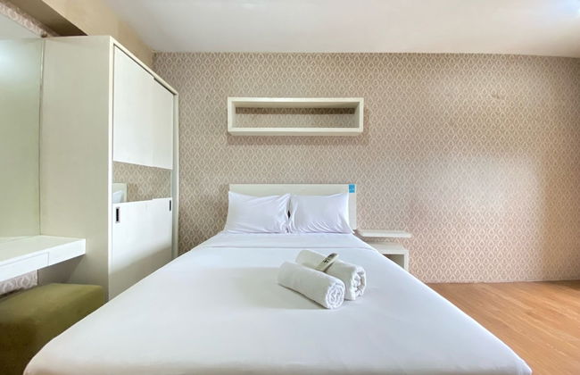 Spacious 3Br At Gateway Ahmad Yani Cicadas Apartment - Photo 1