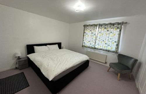 Spacious & Lovely 4 Bedroom Home in Manchester - Foto 19