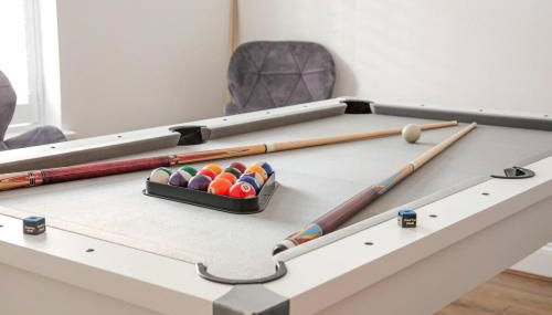 Spacious 3 Bedroom Home with PS5 and Pool Table Near O2 Arena Canary Wharf and Elizabeth Line to Central London - Foto 4