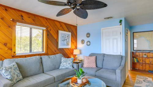 Waterfront Cedar Key Duplex Home Grill and Dock! - Foto 4