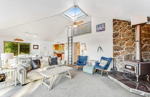 Cove House - Photo 3