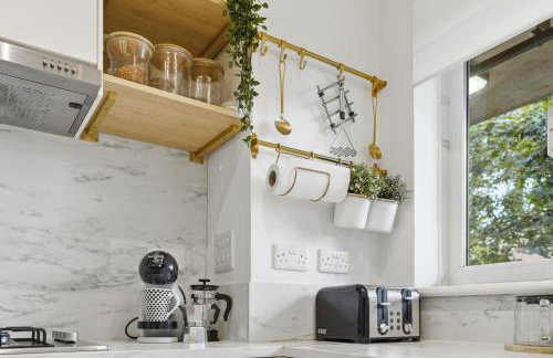 Stylish 2-Bed Flat in Woolwich, Central London - Foto 28