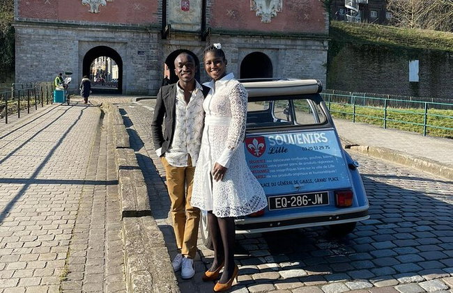Excursão privada de 1 hora em Lille em conversível 2CV com degustação de produtos locais - Foto 5